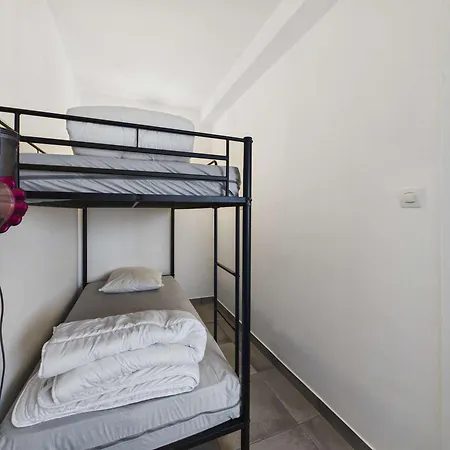 Chaleureux, Terrasse Sud - 4 Pers. - Fr-1-326-882 *
